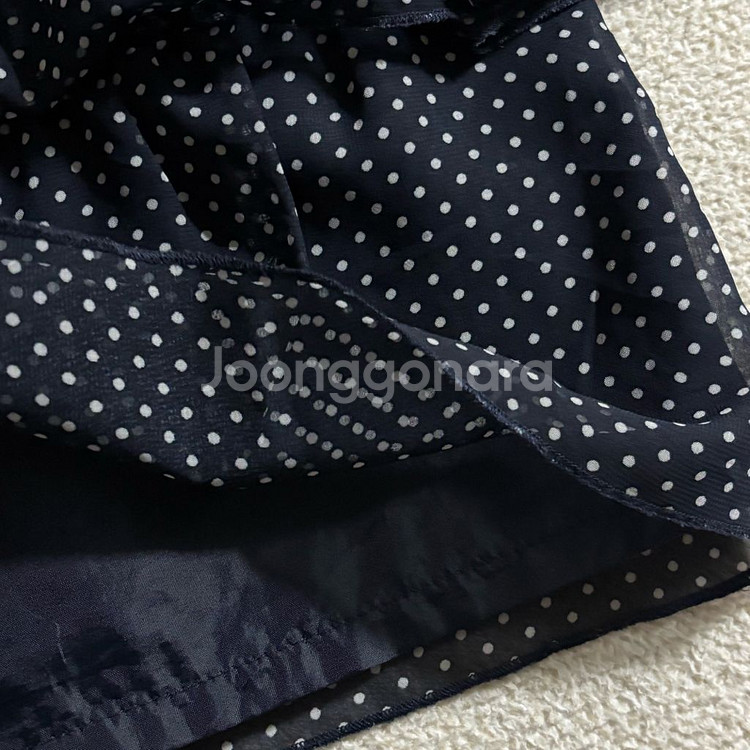 일본빈티지 네이비 도트 스퀘어넥 캉캉 블라우스--2