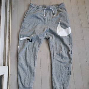 나이키 스우시 조거팬츠 L사이즈