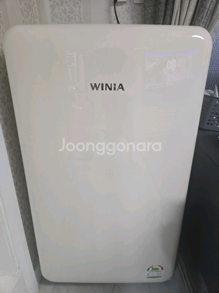 위니아 칵테일 레트로 소형 미니냉장고 118L 팝니다--1