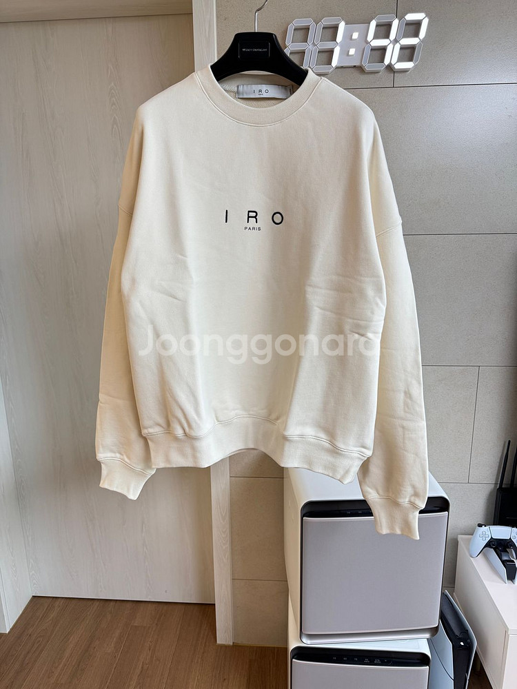 [새제품] IRO PARIS 25ss 베이지 맨투맨--0