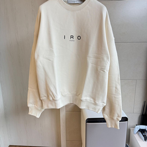[새제품] IRO PARIS 25ss 베이지 맨투맨