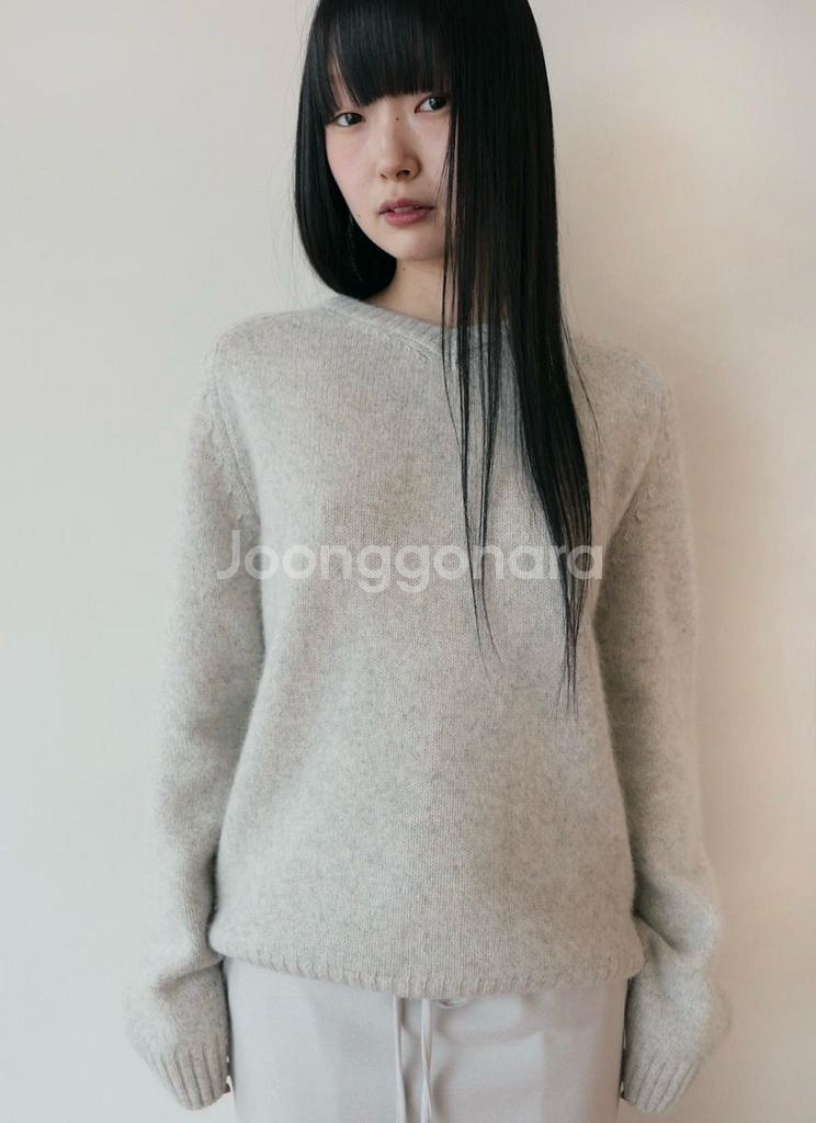 lfm alpaca v-neck pullover--0