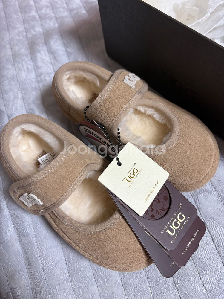 어그 메리제인 키즈 샌드색상 7/8--0