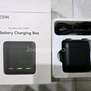 고프로 12 11 10 9충전기(동시 3개충전) 팝니다