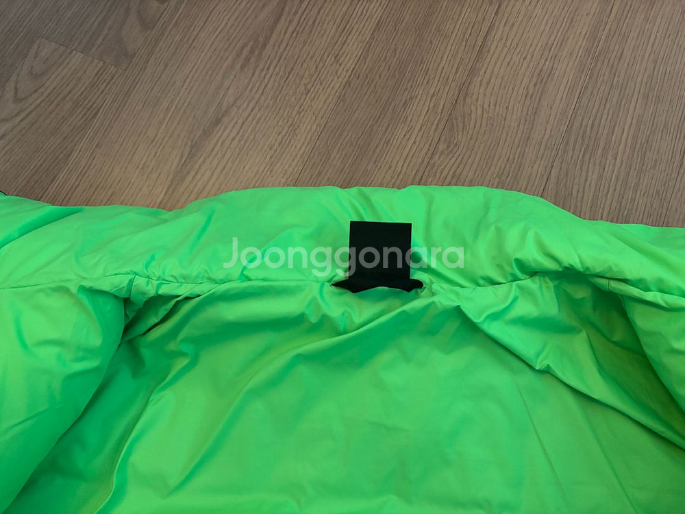 상태최상 나이키 다운필 하이넥 푸퍼패딩 프리사이즈 여성--6