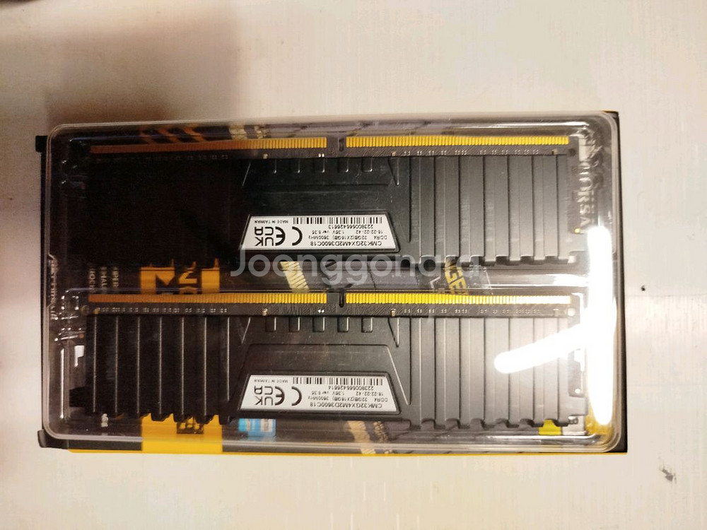 커세어 VENGEANCE LPX 32(16*2)GB--2