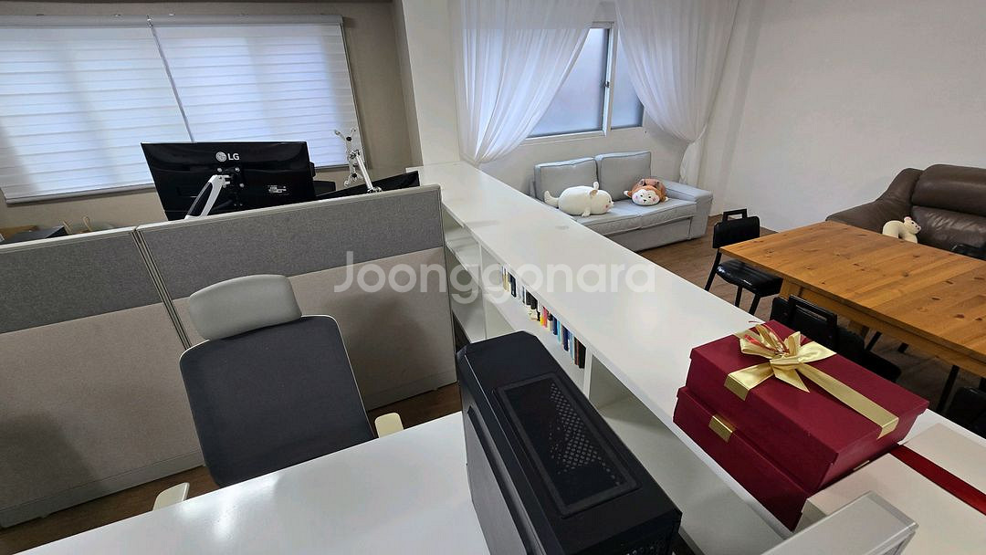 예쁘고 고급진 화이트 대형 선반 무료 나눔해요--2