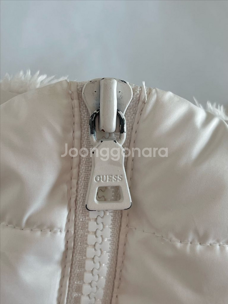 게스 여성 덕다운 숏패딩 S (실사용 적음)--4