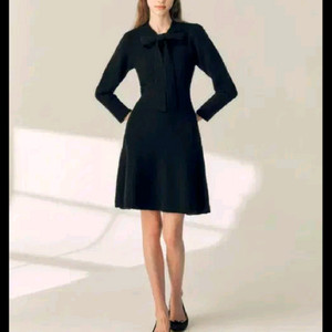 비에이유 바이 브라이드앤유 리비나 리본 니트 원피스