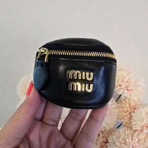 남여공용 미우미우 파우치팔찌 미우미우팔찌 샤넬팔찌 루이