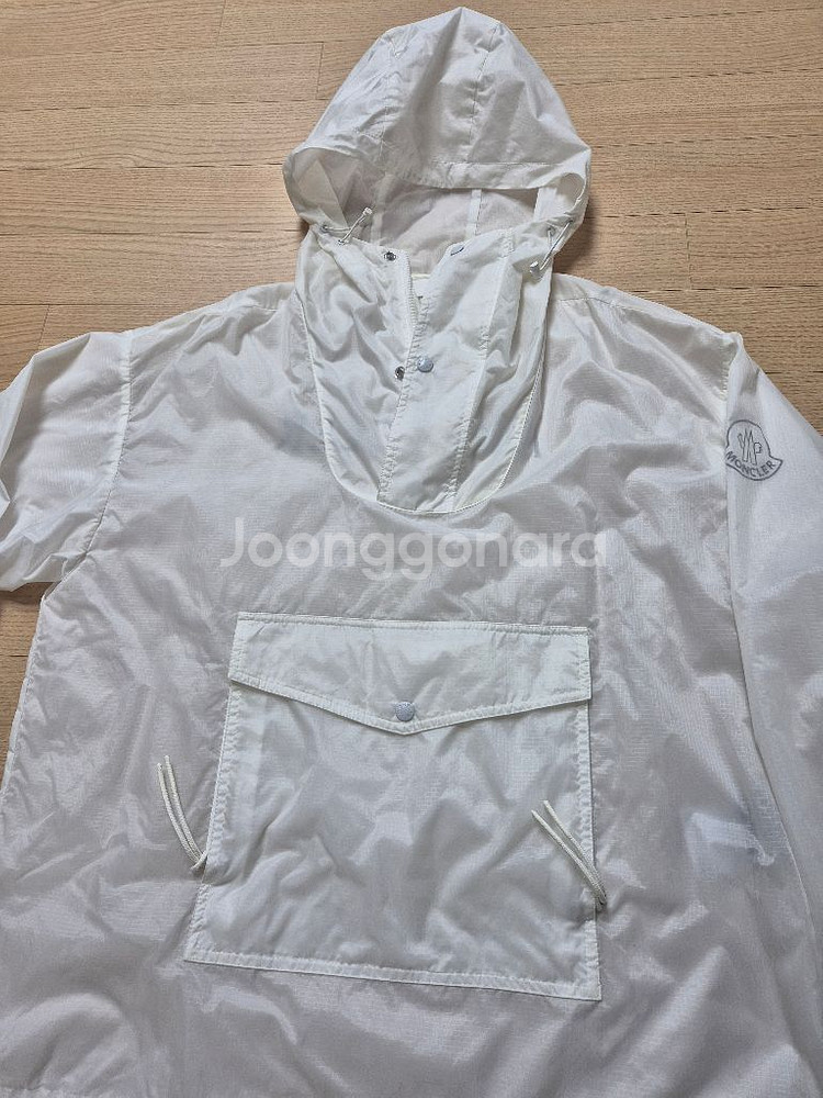 몽클레어 아노락 팝니다.--1