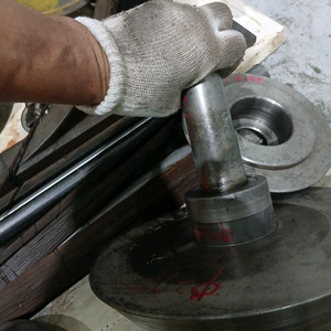 NT 5 번 범용선반 파이프센타