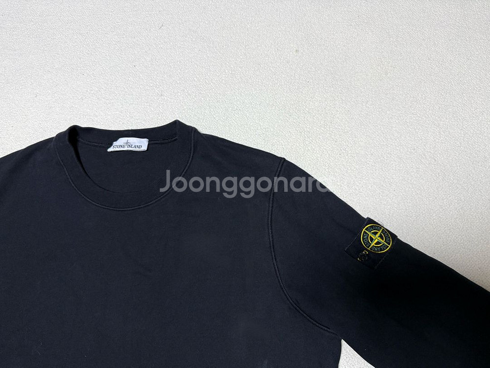 스톤 아일랜드 맨투맨 티셔츠 남성용 110사이즈--1
