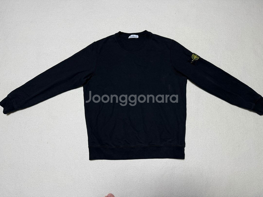 스톤 아일랜드 맨투맨 티셔츠 남성용 110사이즈--0