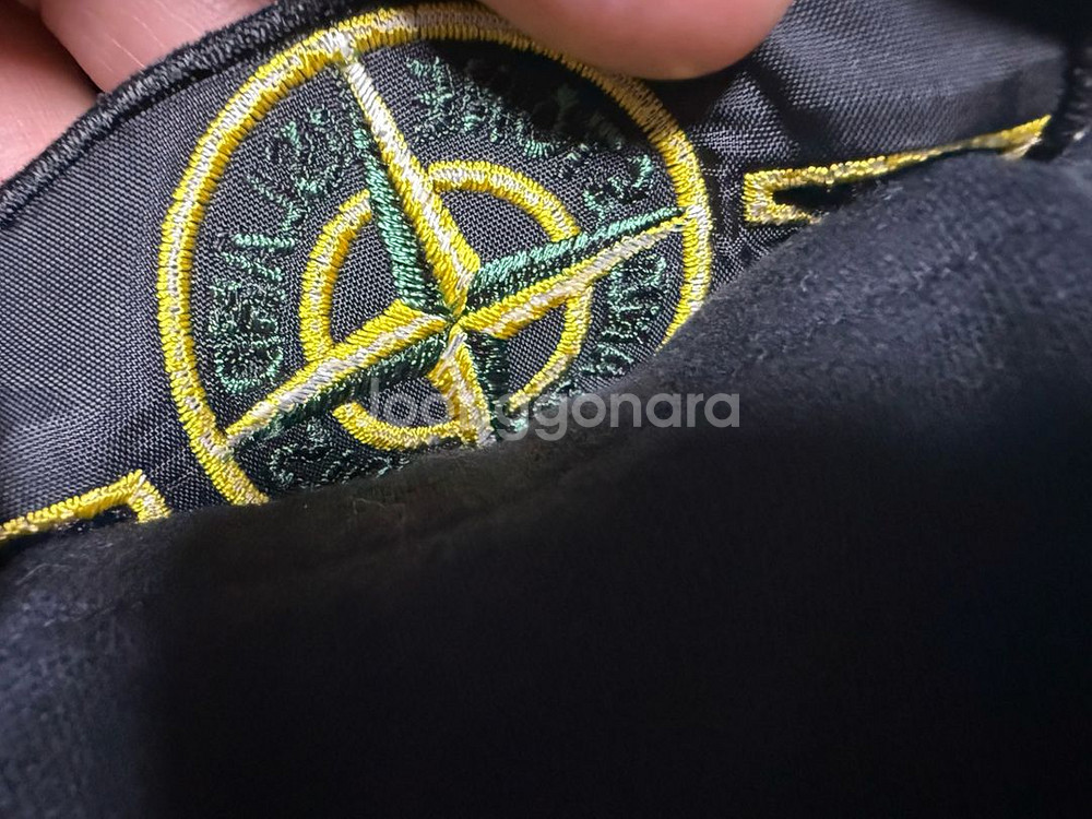 스톤 아일랜드 맨투맨 티셔츠 남성용 110사이즈--4