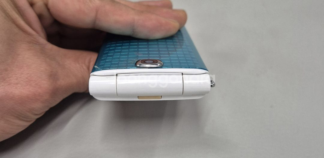 삼성 폴더폰 s급 초기필름그대로 공신폰 단순통화 문자만--7