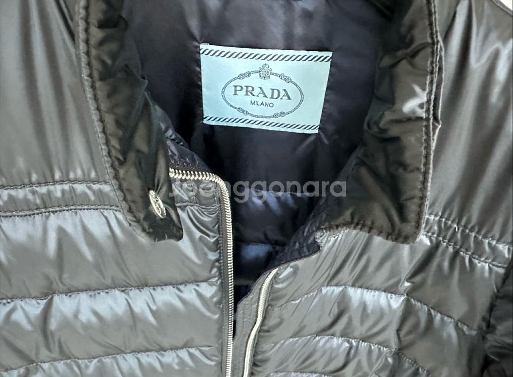 프라다 여성 경량 패딩--1