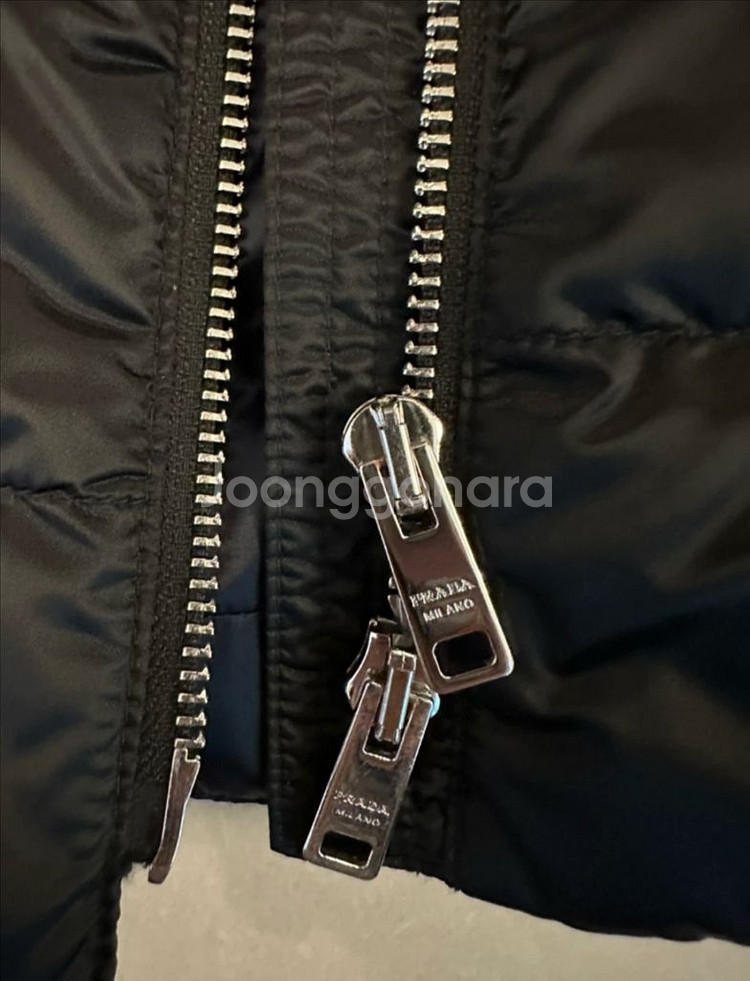 프라다 여성 경량 패딩--8