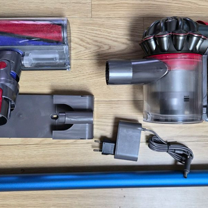 깨끗하게 세척한 다이슨 청소기 V7(22분 연속동작)