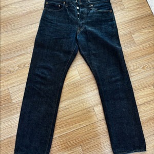 레졸루트710 34/31 사이즈 팝니다.