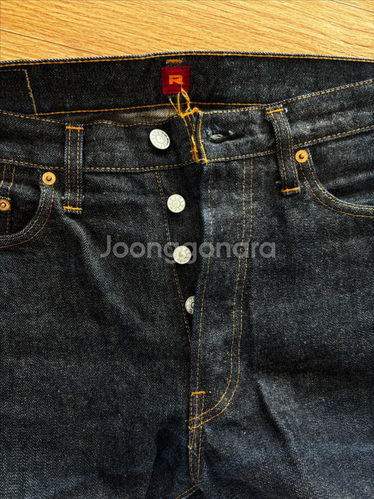 레졸루트710 34/31 사이즈 팝니다.--3