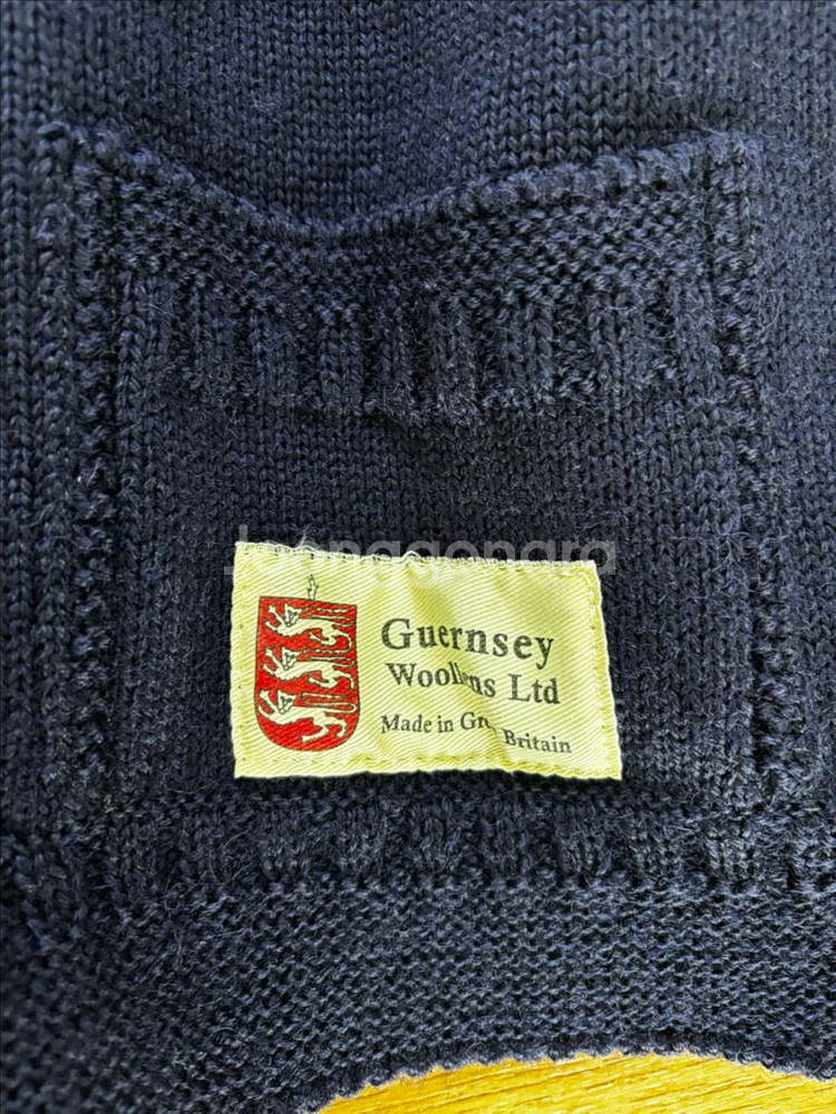 건지울른스 피셔맨 가디건 네이비 44사이즈 팝니다.--2