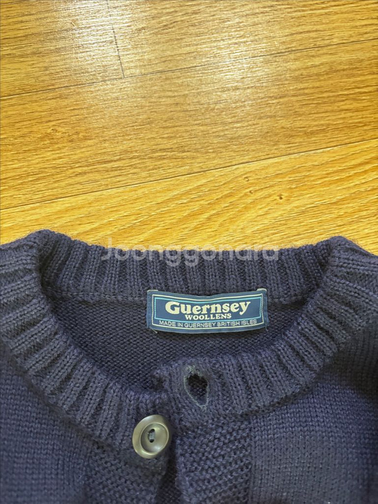 건지울른스 피셔맨 가디건 네이비 44사이즈 팝니다.--5