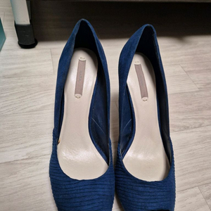 자라 여성 스웨이드 오픈토 힐 41 260-265