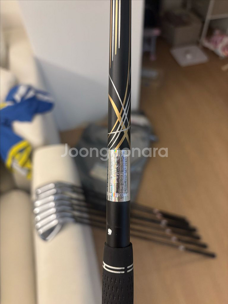 브릿지스톤 v300 7세대 아이언세트 골프채 팝니다.--5