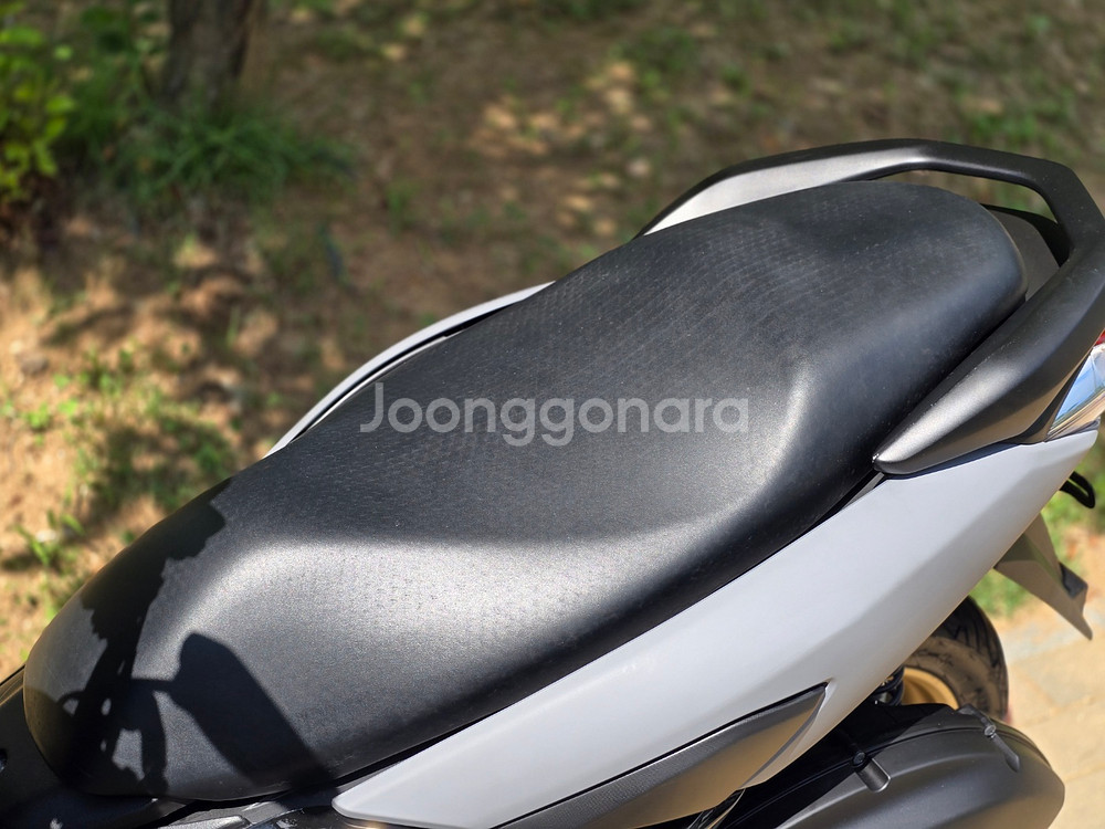 야마하 NMAX 125 22년식 아이콘그레이 판매합니다--7