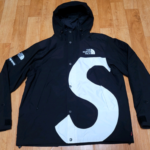 정품 Supreme 슈프림X노스페이스 S로고 자켓