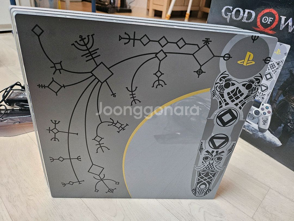 ps4 pro갓오브워 에디션+정품충전대수직거치대게임9--5