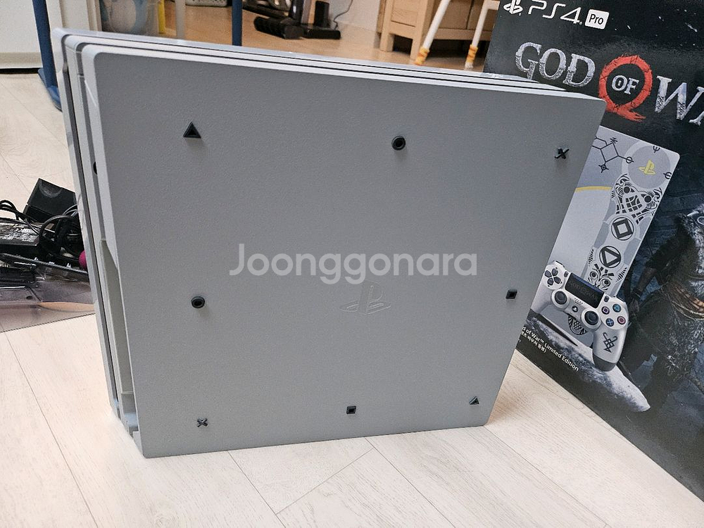 ps4 pro갓오브워 에디션+정품충전대수직거치대게임9--7