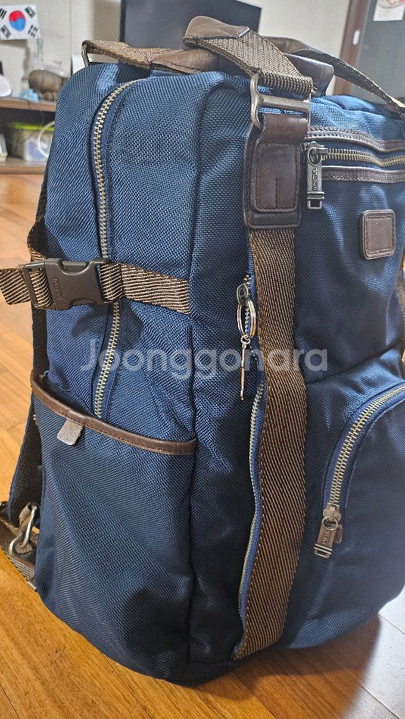 투미백팩 르준 네이비 판매 합니다--2