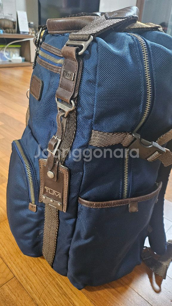 투미백팩 르준 네이비 판매 합니다--4