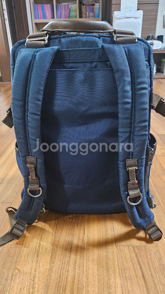투미백팩 르준 네이비 판매 합니다--3