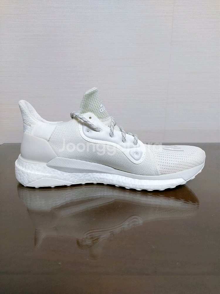 (280)아디다스 오리지널스 퍼렐 휴먼레이스 오프화이트--1