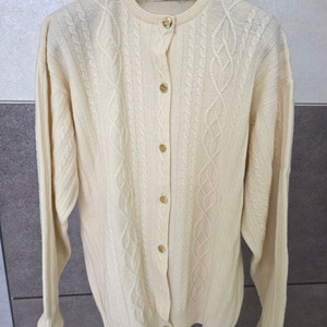 정품 버버리 울100% 니트 가디건 40/102cm