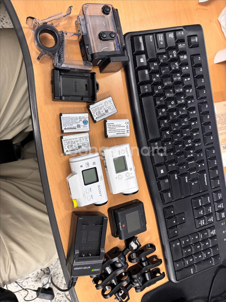 Sony 액션캠 AS100V + AS300 세트 판매합--0