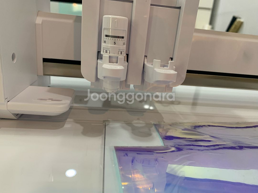 실루엣까메오 토퍼기계 큐리오2 소형평판커팅기--4