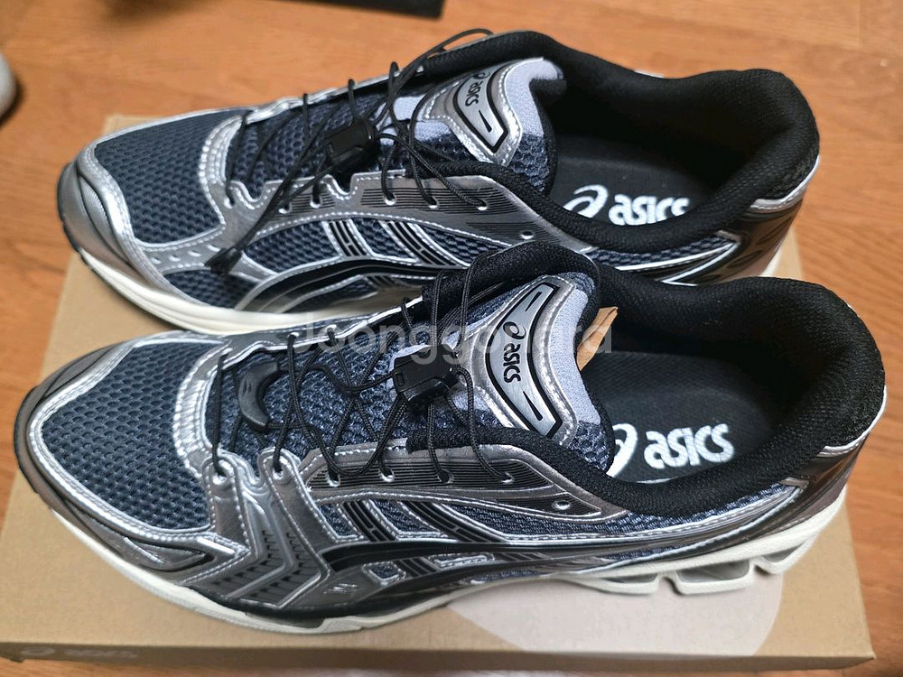 아식스 언리미티드 젤카야노14 캐리어그레이280 팝니다--1