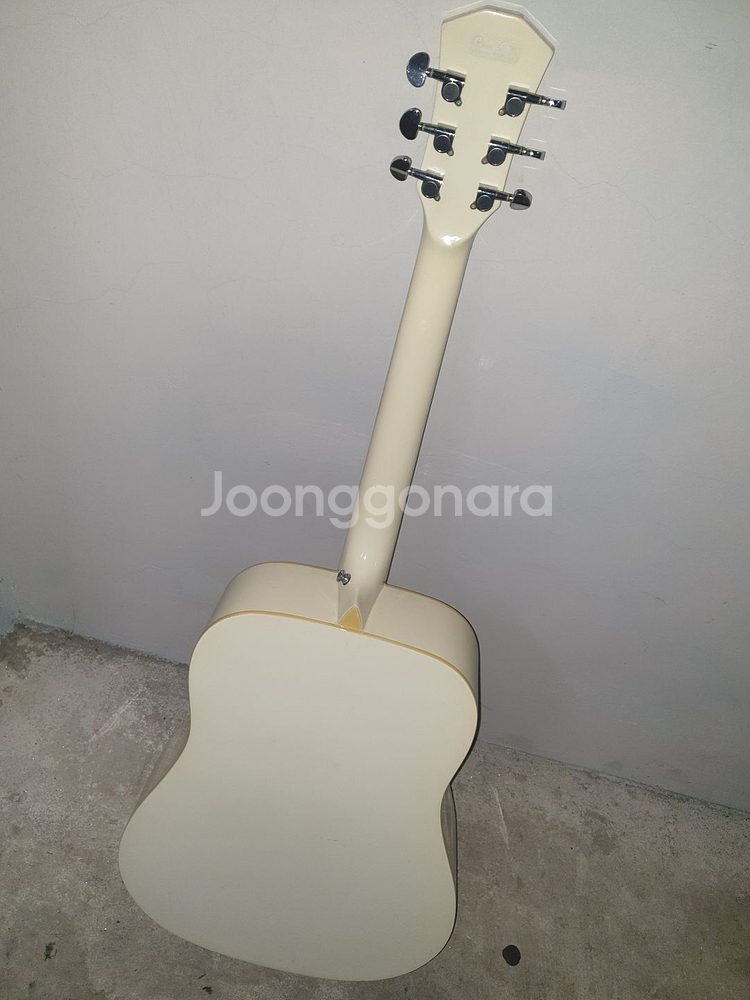 DAME 어쿠스틱 기타입니다 - 모델명: T110FE--3