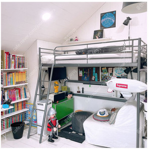 이케아 스배르타 침대 프레임