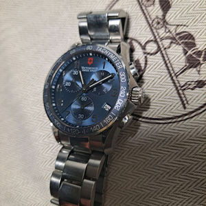 빅토리녹스시계팝니다