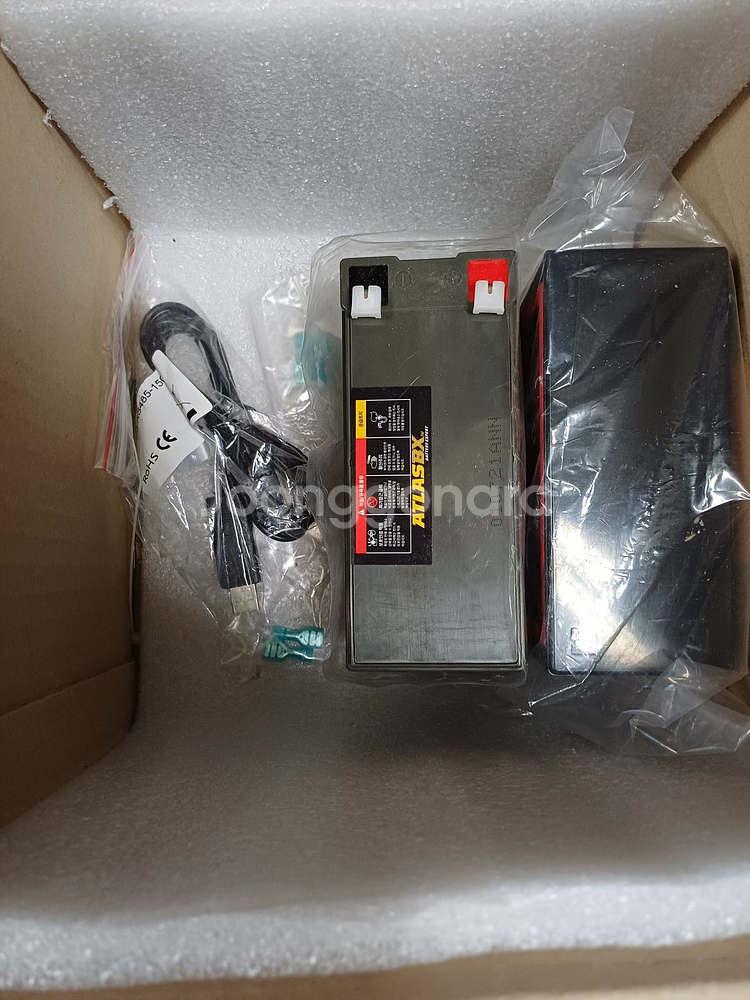 태양광 충전컨트롤러및 소형베터리2종--2