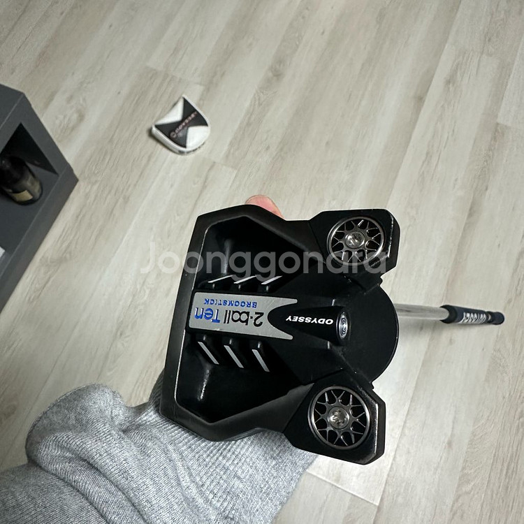 오딧세이 투볼 브룸스틱 45인치 공태현퍼터--1