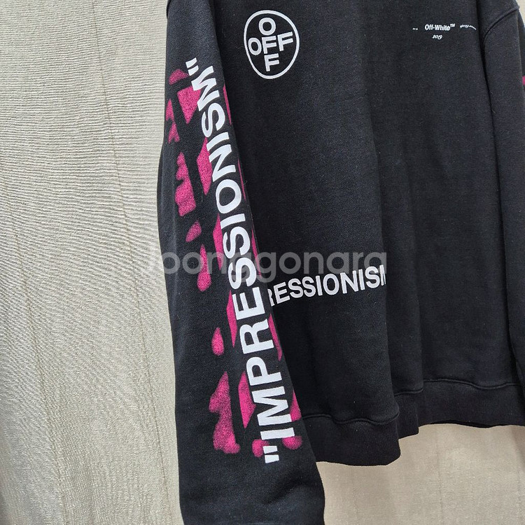 오프화이트 기모맨투맨 L--1