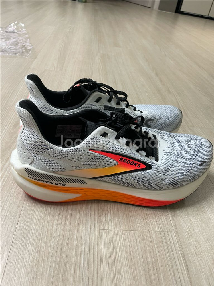 브룩스 하이페리온 GTS 런닝화 270--0