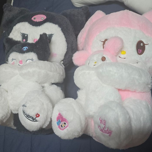 산리오 인형팝니다.