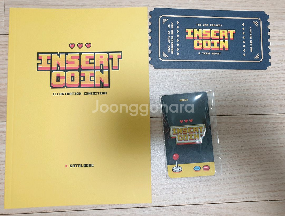 인서트 코인 일러스트 전시 도록과 굿즈--0